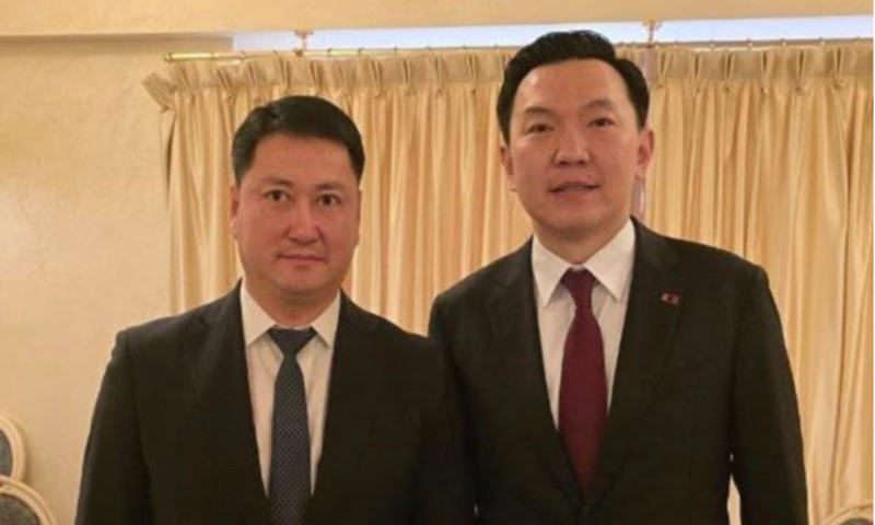 Улсын Их Хурлын дарга Н.Учрал, парламентын төлөөлөл, Стандарт, хэмжил зүйн газрын дарга С.Батбаатар болон албаны хүмүүс хоёр улсын худалдаа, эдийн засгийн хамтын ажиллагааг өргөжүүлэх зорилгоор бизнес эрхлэгчидтэй өглөөний уулзалт зохион байгууллаа. 