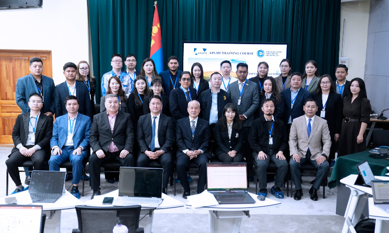 Стандарт, хэмжил зүйн газар “Ази номхон далайн хууль эрхийн хэмжил зүйн форум” олон улсын байгууллагатай хамтран “Хэмжих хэрэгслийн программ хангамжийн туршилт” буюу “Загварын туршилтын үед программ хангамжийг шалгах” сэдэвт олон улсын сургалтыг 3-р сарын 24-26 өдрүүдэд Монгол Улсад анх удаа зохион байгуулж байна.  