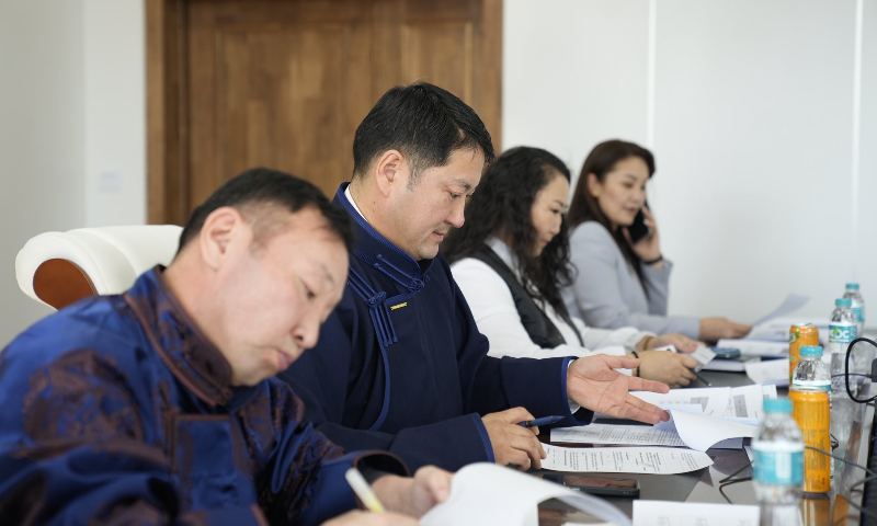  Төрийн албаны тухай хуулийн 33 дугаар зүйл, Төрийн албаны зөвлөлийн 2023 оны 25 дугаар тогтоолоор батлагдсан “Төрийн албаны шалгалт өгөх болзол болон шатлан дэвшүүлэх, сонгон шалгаруулах журам”-ын дагуу Стандарт, хэмжил зүйн газрын удирдах албан тушаалын сул орон тоог нөхөх тусгай шалгаруулалтыг хоёрдугаар сарын 23-ны өдөр зохион байгууллаа. 